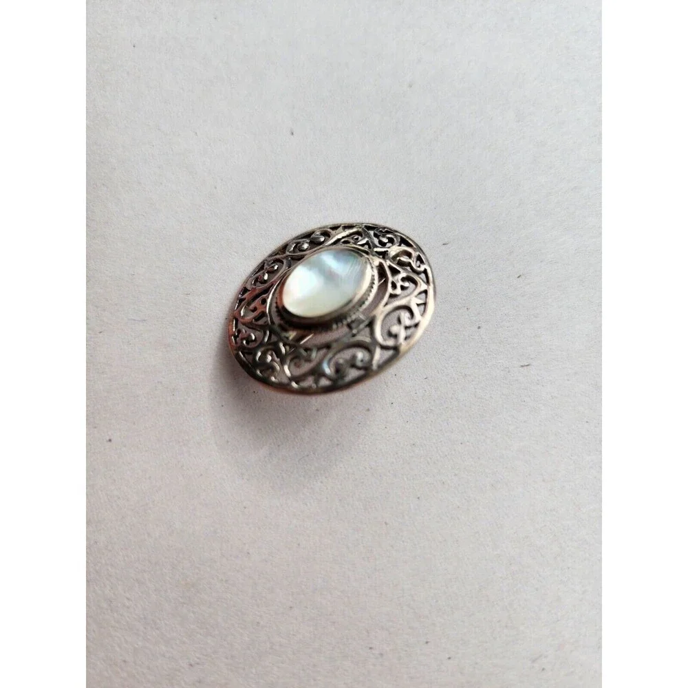 Vintage .925 Stamped Sterling Silver Mother Of Pearl Filigree Brooch Pin Cut Out - Picture 2 of 8